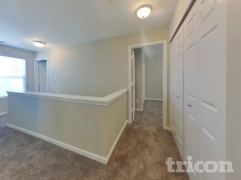 Building Photo - 2911 Wolfgang Way