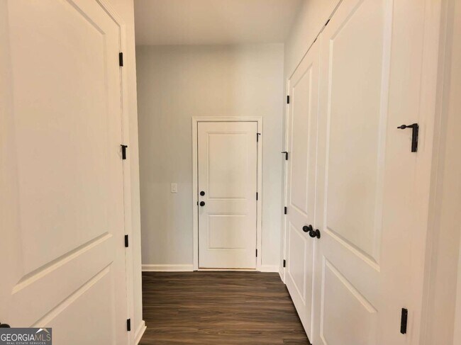 Building Photo - 1427 Chadwick Ridge Ct