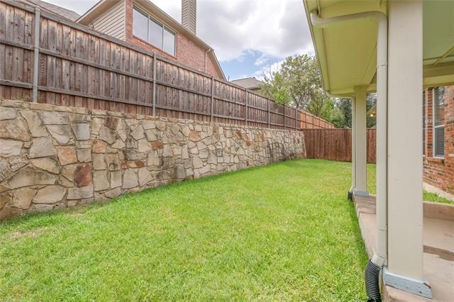 Building Photo - 8626 Davis Dr