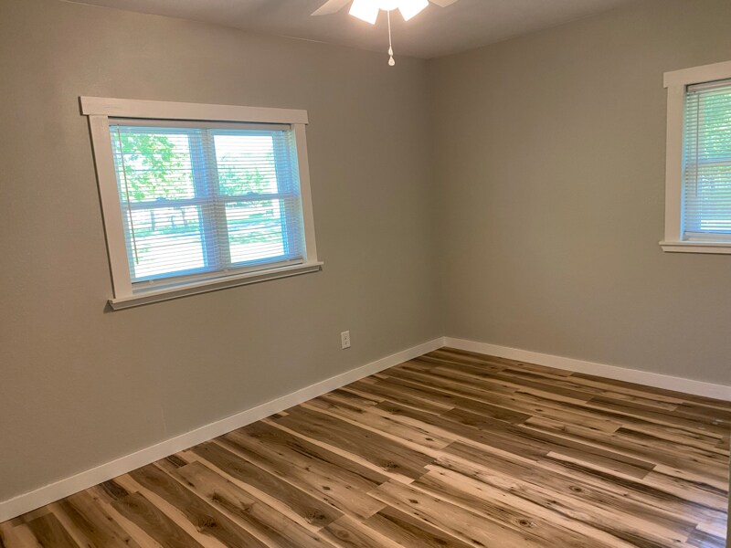 Building Photo - 43303 S 646 Rd