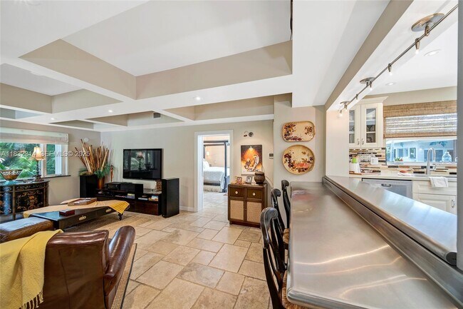 Building Photo - 6645 SW 73rd Ct