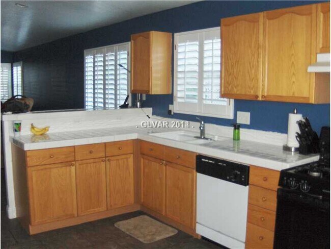 Building Photo - 207 Tug Boat Ct