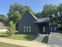 Building Photo - 2024 Weems St