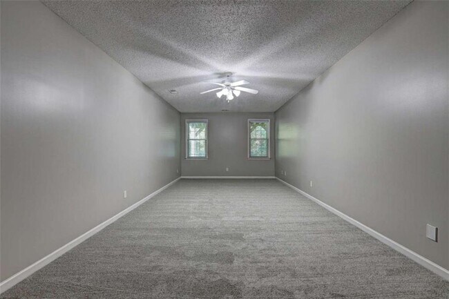 Building Photo - 490 Grand Teton Cir