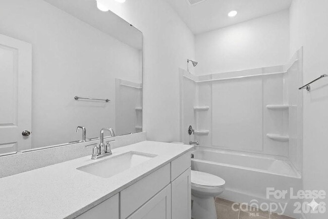 Building Photo - 411 Silver Star Blvd