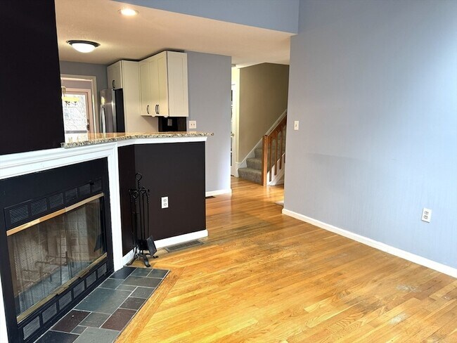 Building Photo - 49 Brickett Hill Cir