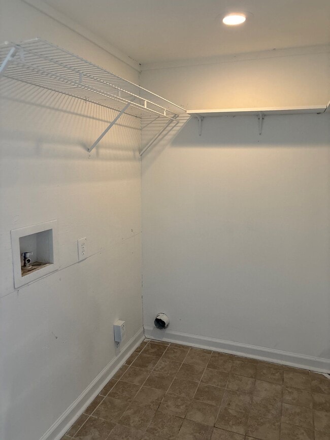 Building Photo - 159 Ervin Ln