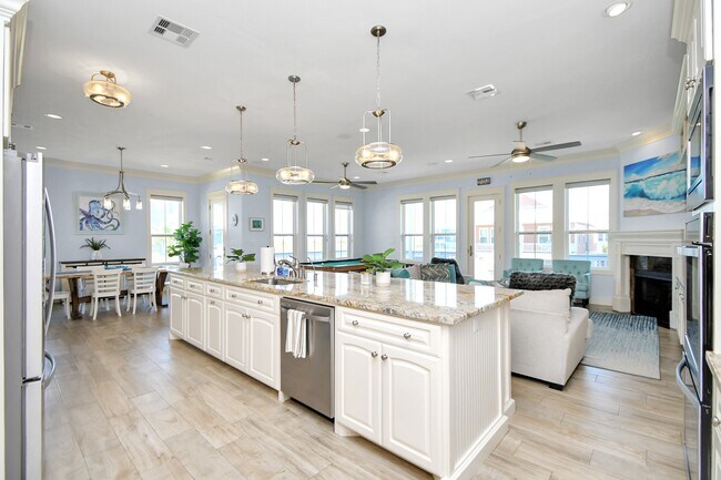 Building Photo - 3803 Neptune
