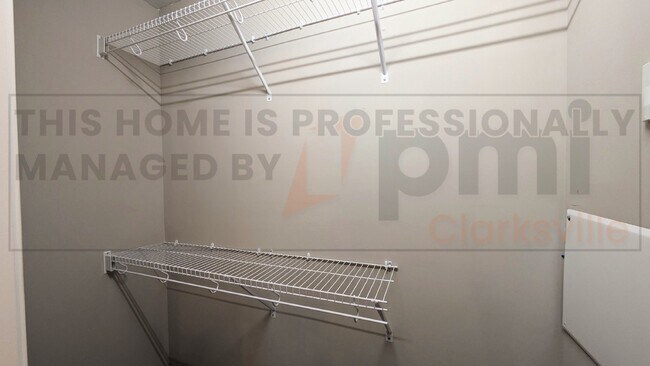 Building Photo - Terrific Two Bedroom Townhome in Great Location!