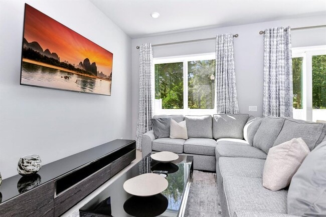 Building Photo - 7770 Sandy Ridge Dr