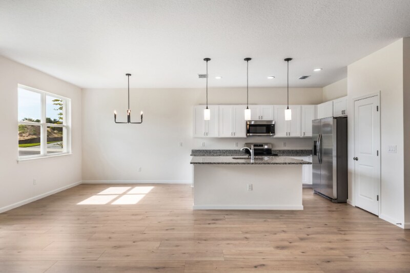 Building Photo - 3747 Watercliff Cir