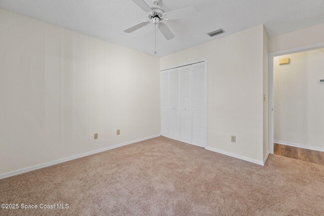 Building Photo - 763 Green Valley Ln