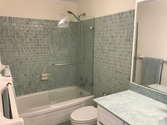 Building Photo - 2800 N Flagler Dr