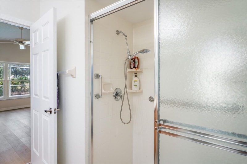 Building Photo - 322 Greenwich Cir