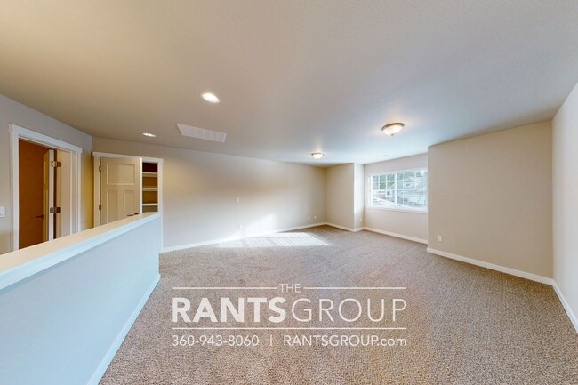 Building Photo - Steilacoom Ridge! Easy I5 Access!