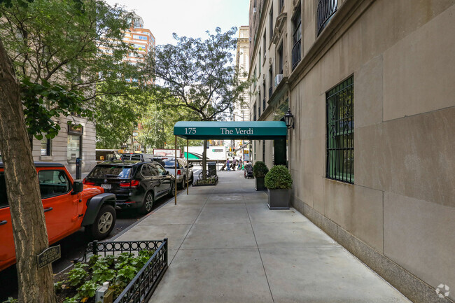 175 W 73rd St New York, NY 10023-2906 - The Verdi