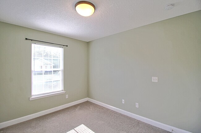 Building Photo - 1208 Cypress Fall Cir