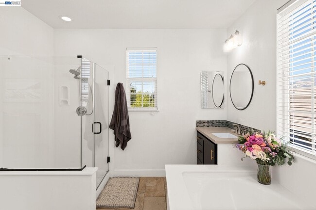 Building Photo - 310 Elworthy Ranch Cir