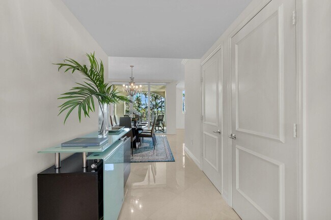 Building Photo - 3700 S Ocean Blvd