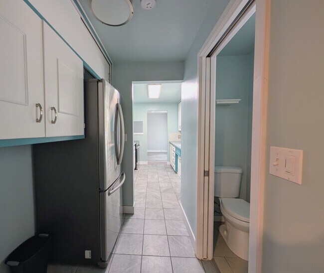 Building Photo - Refined 4BR House + private office, EV, ga...