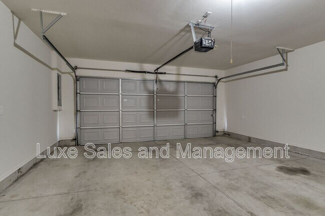 Building Photo - 437 Chalk Hill Ct