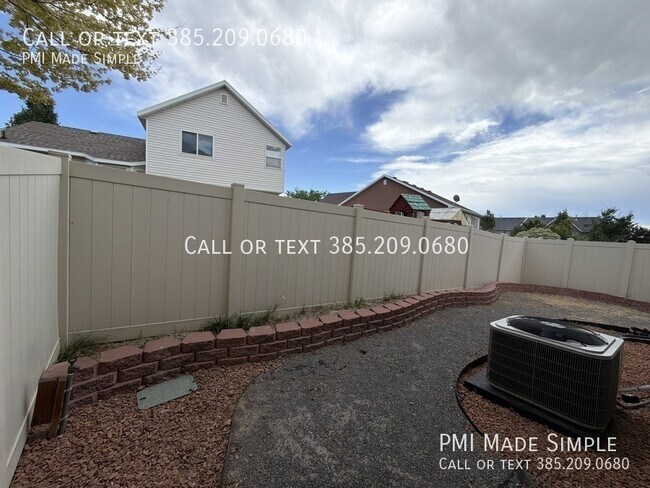 Building Photo - 2954 1310 W
