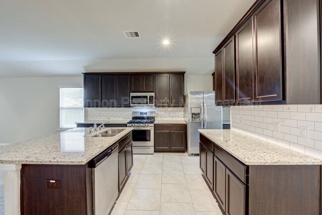 Building Photo - 8002 Carillon Way