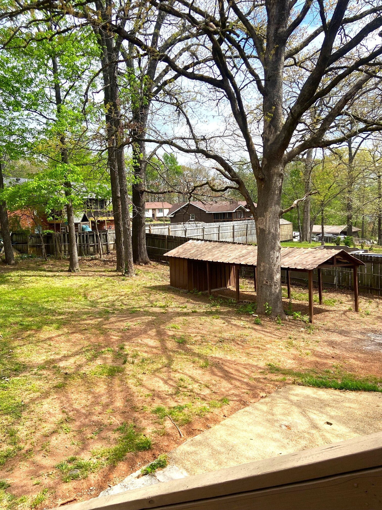 Building Photo - 1826 Eastridge Dr