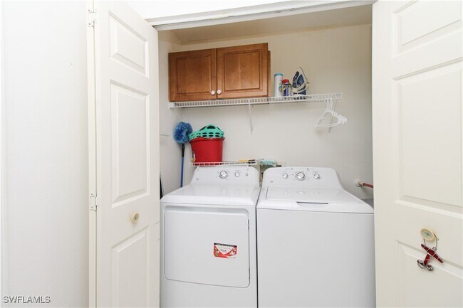 Building Photo - 1045 Tarpon Cove Dr