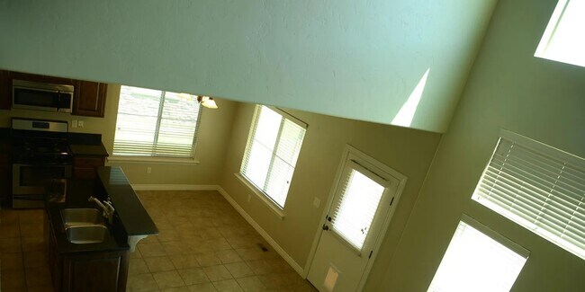 Building Photo - 10433 Sage Vista Way