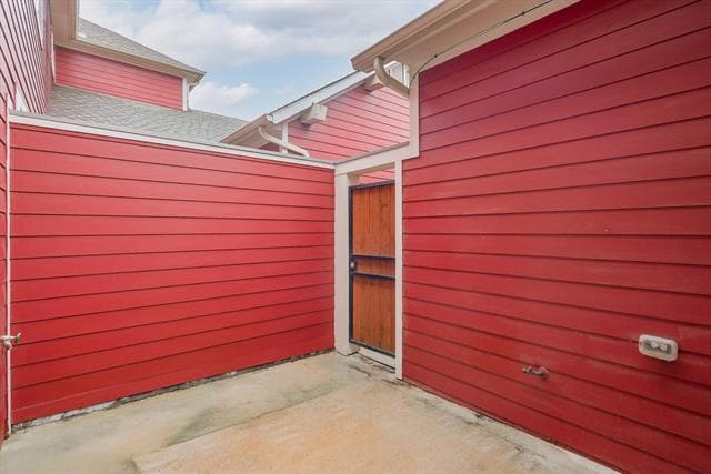 Building Photo - 4064 Washburne Dr