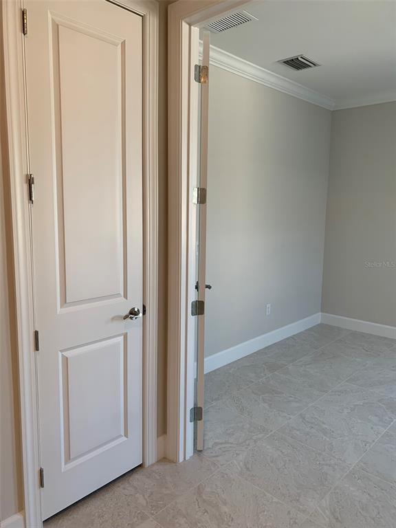 Building Photo - 9881 Bright Water Dr