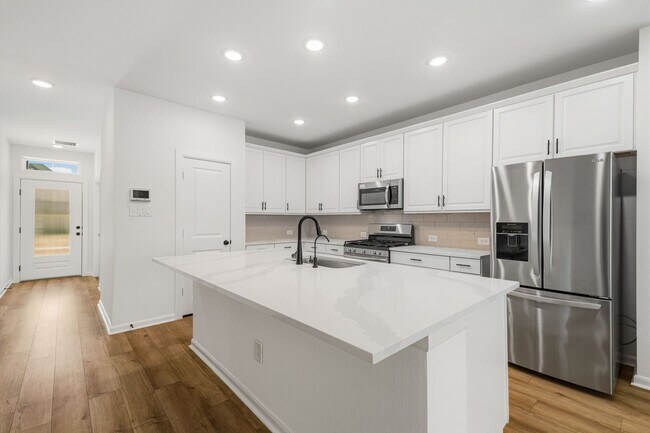 Building Photo - 17043 Luminous Ln