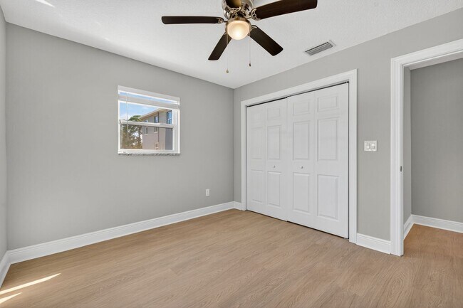 Building Photo - Fully Remodeled 3BR Home with Large Fenced Yard & New Deck