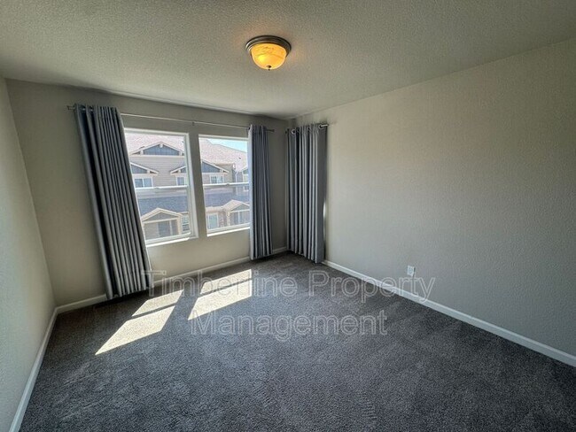 Building Photo - 4039 Meron Pt