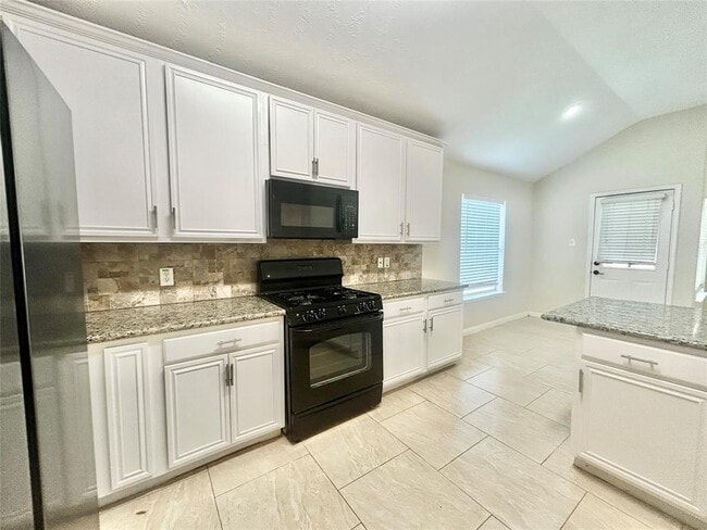 Building Photo - 18235 Bonham Oaks Ct
