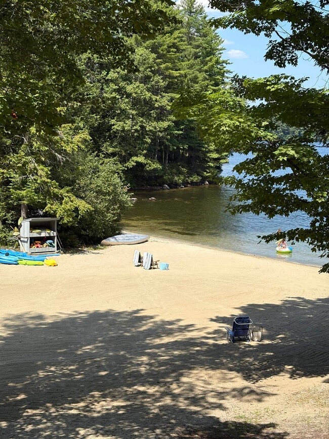 Building Photo - 121 Upper Bay Rd