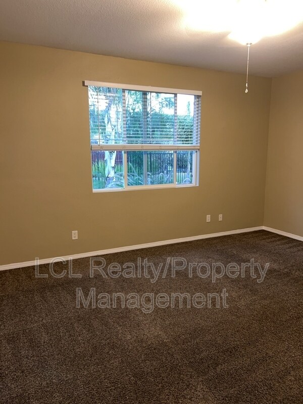 Building Photo - 30364 Skipstone Way