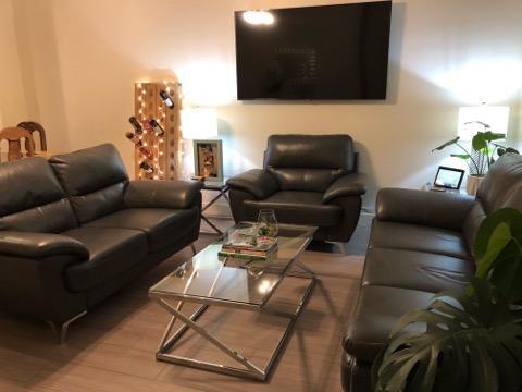Building Photo - 10398 S Clarks Hill Dr