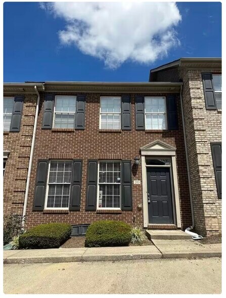 Building Photo - 1145 Appian Crossing Way