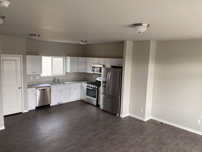 Building Photo - Brand New 3bd Home Near Peterson AFB on Po...