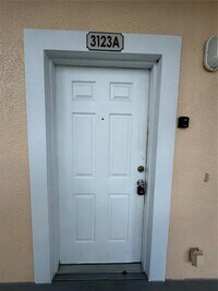 Building Photo - 3123 Sun Lake Ct