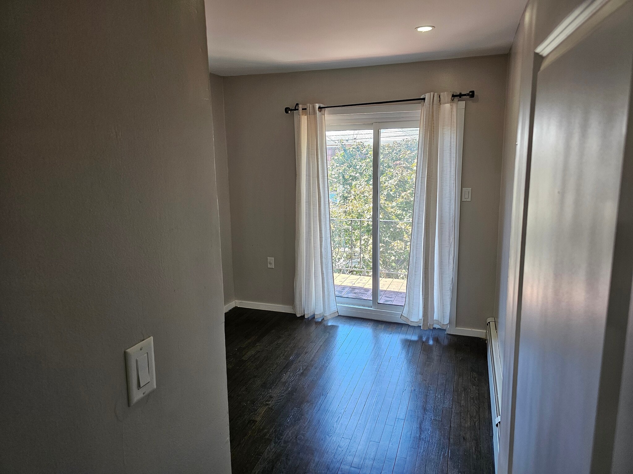3rd BR 1 - 7214 Bergen Ct
