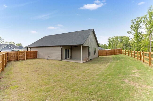 Building Photo - 2319 Davenport Ct