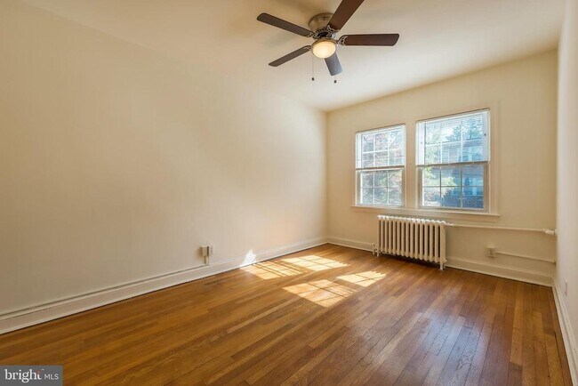Building Photo - 2341 40th St NW