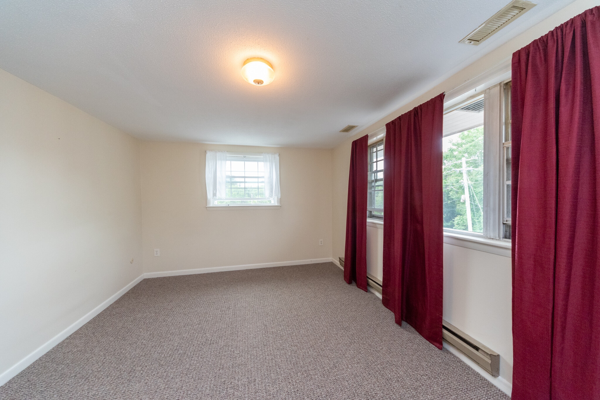 Building Photo - 46 Grove St