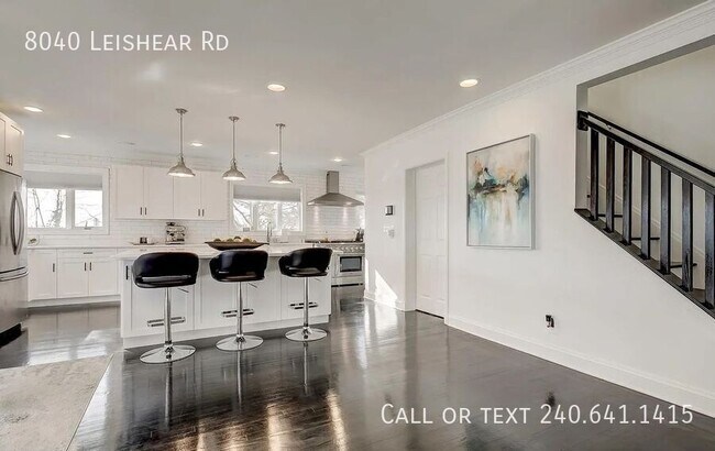 Building Photo - 8040 Leishear Rd