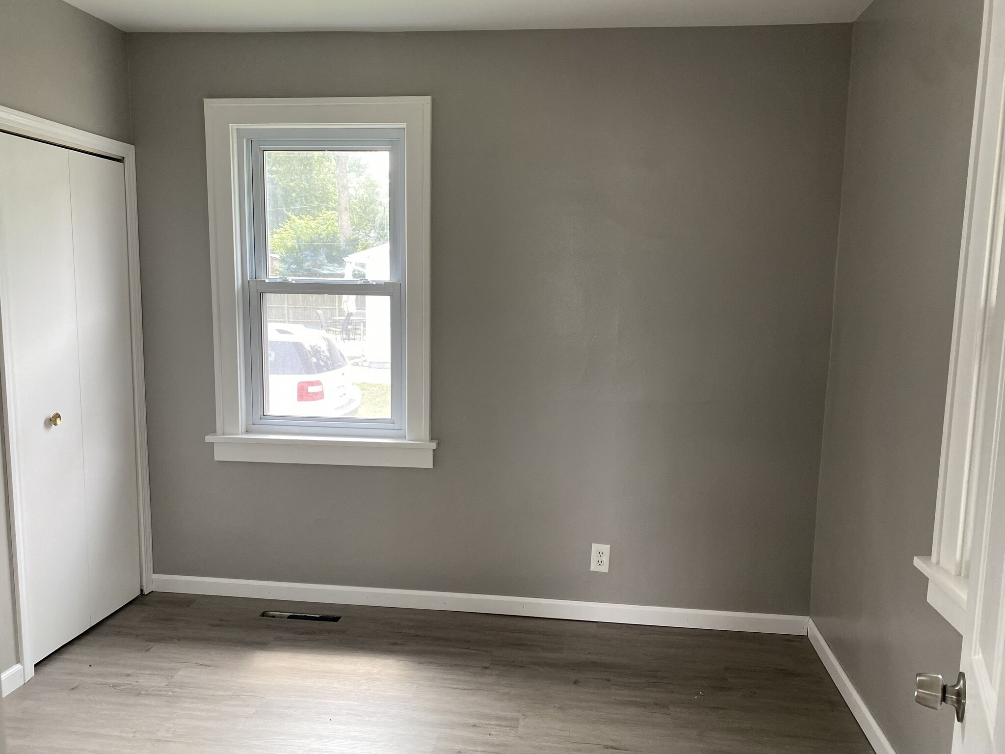 Bedroom - Main Floor 1 - 1831 Short Ave
