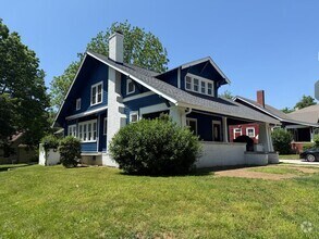 Building Photo - 5 bedroom, 2 bath Home: Available July 2026!