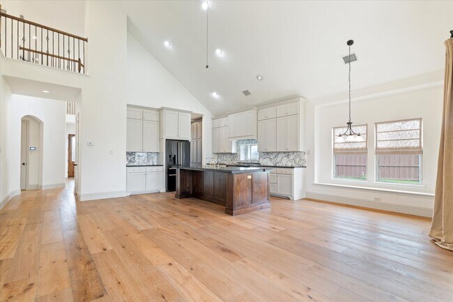 Building Photo - 1040 Edgefield Lane